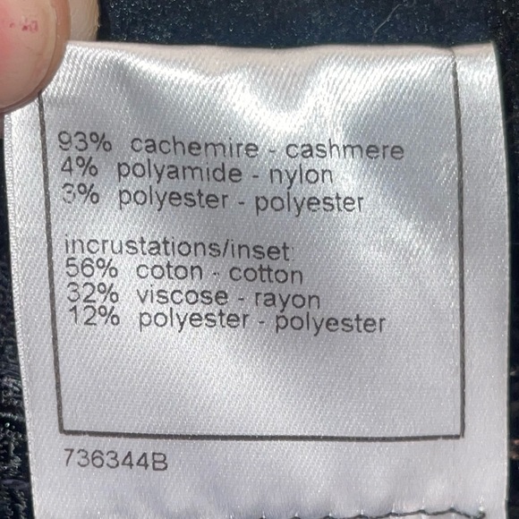 CHANEL Vintage  🌟 Cashmere blend 100% AUTHENTIC - Picture 15 of 16